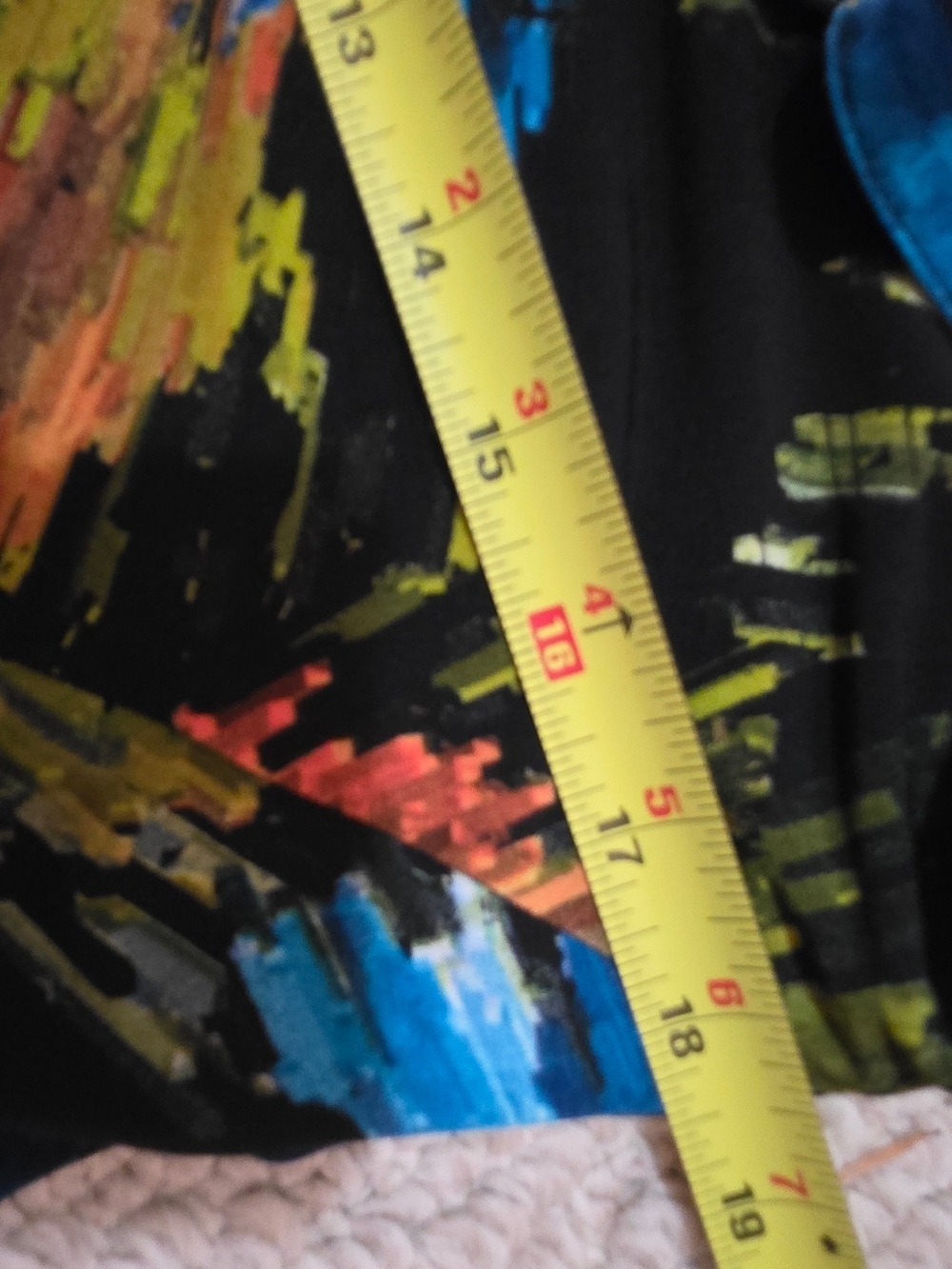 4/$97 Canadian Vivian Wong Abstract Brushstroke Button-Front Top - Picture 12 of 14